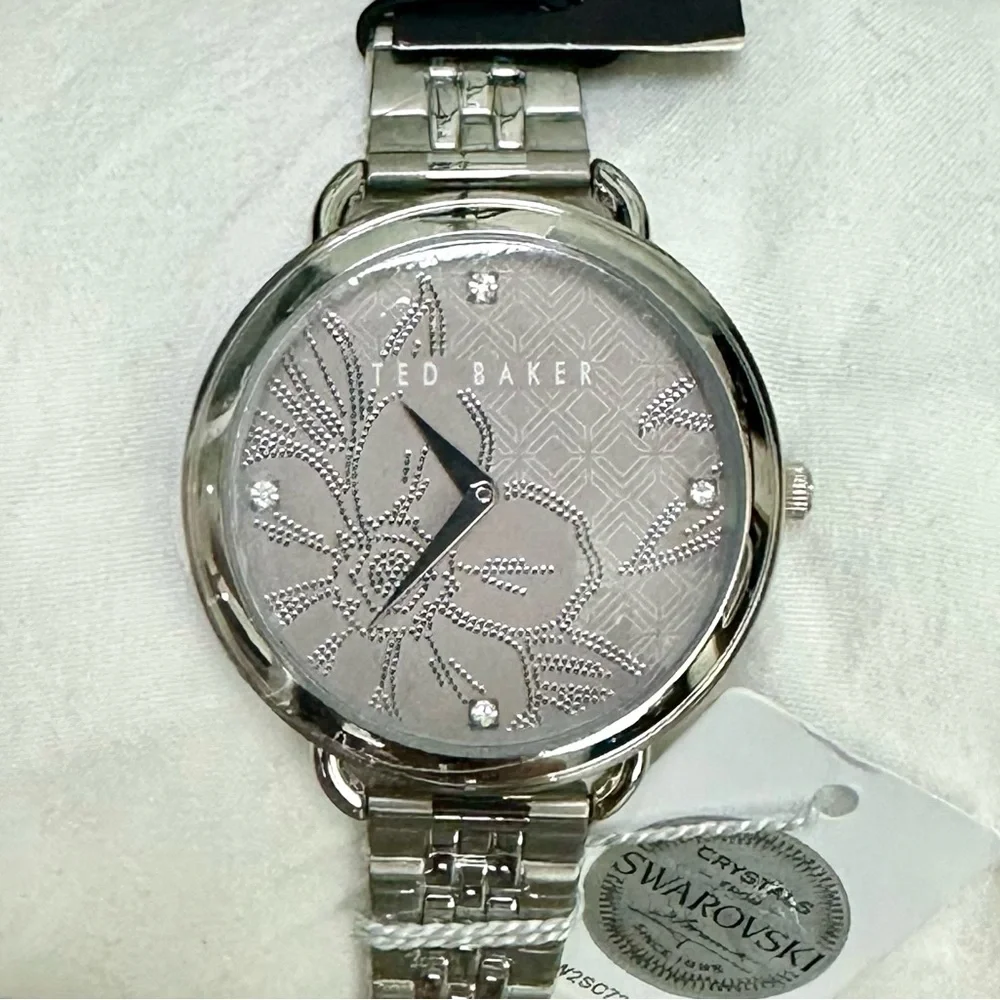 Ted Baker Analog Hettie Collection Watch Silver Swarovski Crystals Quartz Round‎